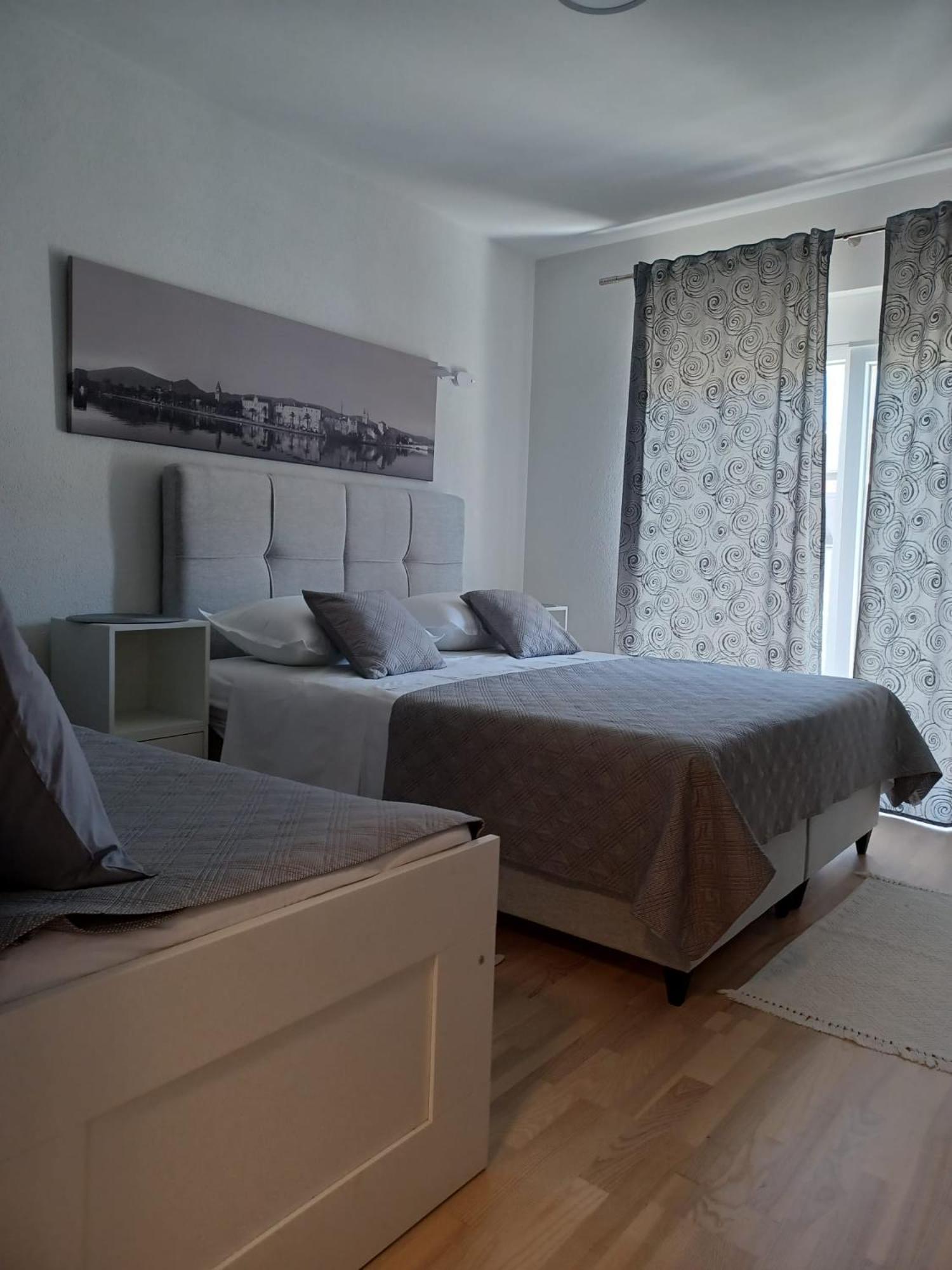 Studio Apartman Marija Trogir Exterior photo